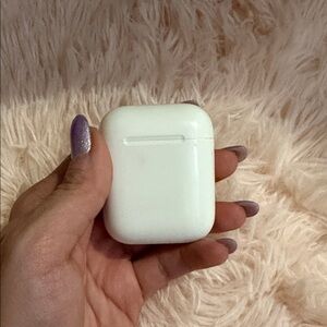 first/second gen airpods case